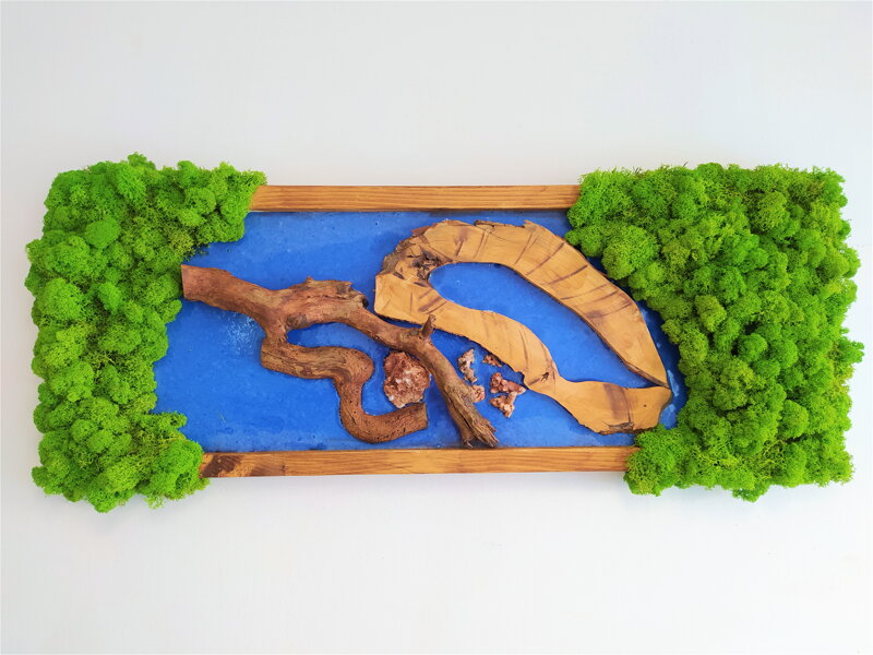 Machový obraz v kombinácii s epoxidovou živicou 40cm x 90cm Machový obraz v kombinácii s epoxidovou živicou 40cm x 90cm
